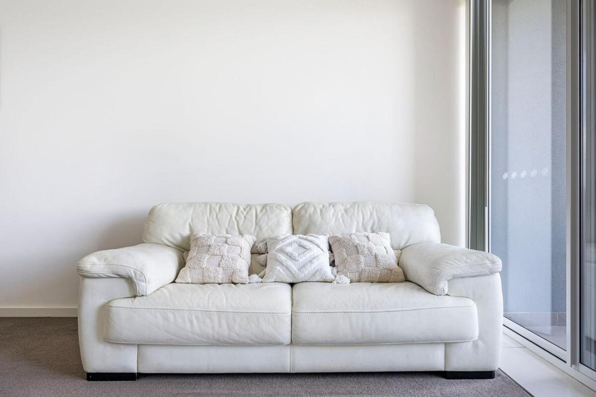 Warm & Welcoming 1bed In Rosehill *
