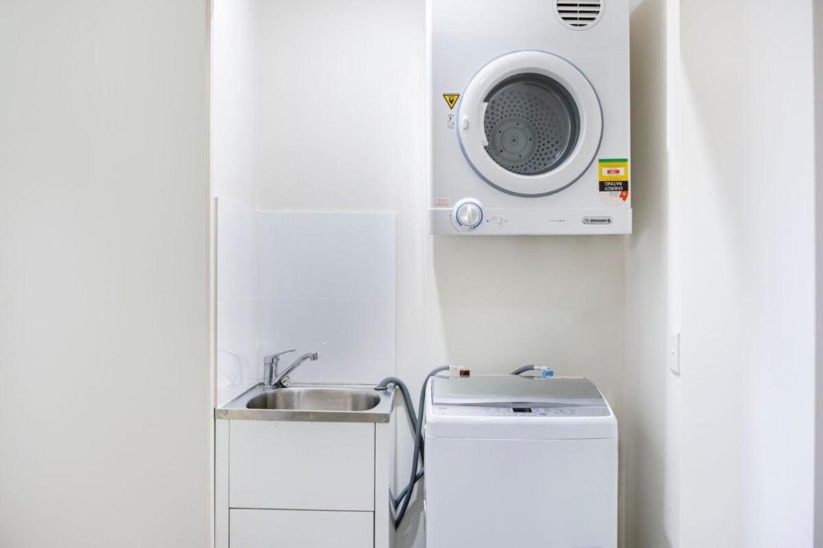 Warm & Welcoming 1bed In Rosehill